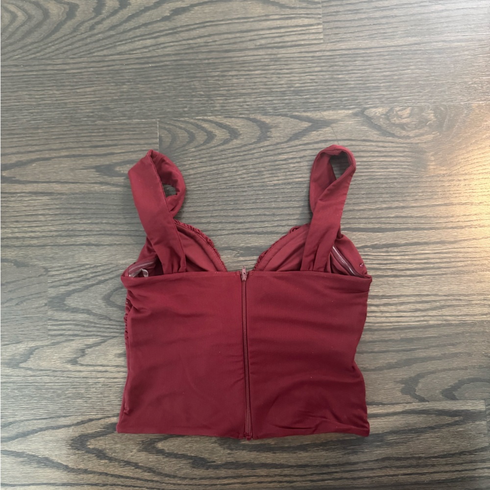 Structured Red Top - Picture 3 of 3